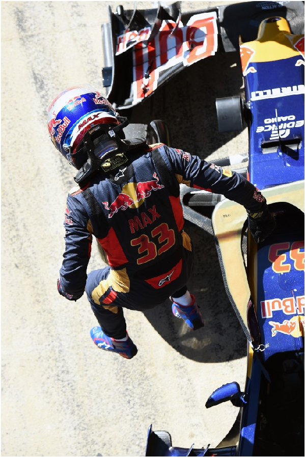Max Verstappen (HOLANDA) Scuderia Toro Rosso STR11 durante los entrenamientos de F�rmula 1, (Segundo d�a), Barcelona, Espa�a, martes 1 Marzo 2016. Nikon D5 + NIKKOR 70-200mm f/2.8, disparo @ f/5.6 | 1/1000s |155mm | ISO 400.  Cr�ditos foto: Mark Sutton (R