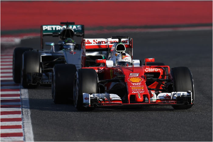 Entrenamientos F�rmula 1: Sebastian Vettel Ferrari SF16-H y Nico Rosberg Mercedes-Benz F1 W07 H�brido durante los entrenamientos de F�rmula 1, Barcelona, Espa�a. Nikon D5 + NIKKOR 600mm f/4.0, disparo @ f/6.3 | 1/1000s | 850mm | ISO 200 Cr�ditos Foto: Mar
