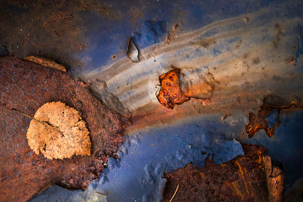 Peeling Paintwork | AF-S DX Micro-NIKKOR 40mm f/2.8G | �Alberto Ghizzi Panizza