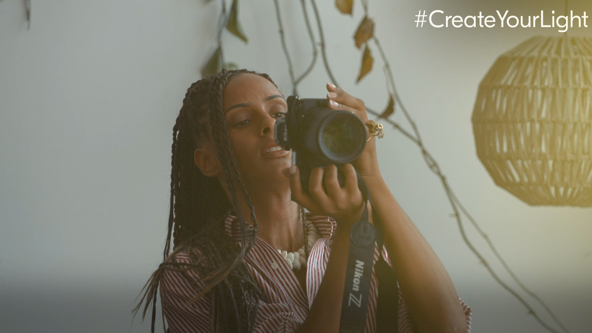 Crea Tu Luz | Captura fotograf�a art�stica con Delphine Diallo y la Nikon Z 7II