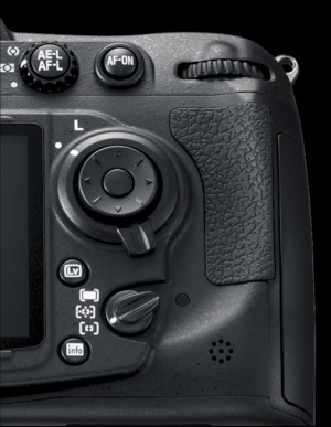 D300sTrasera300